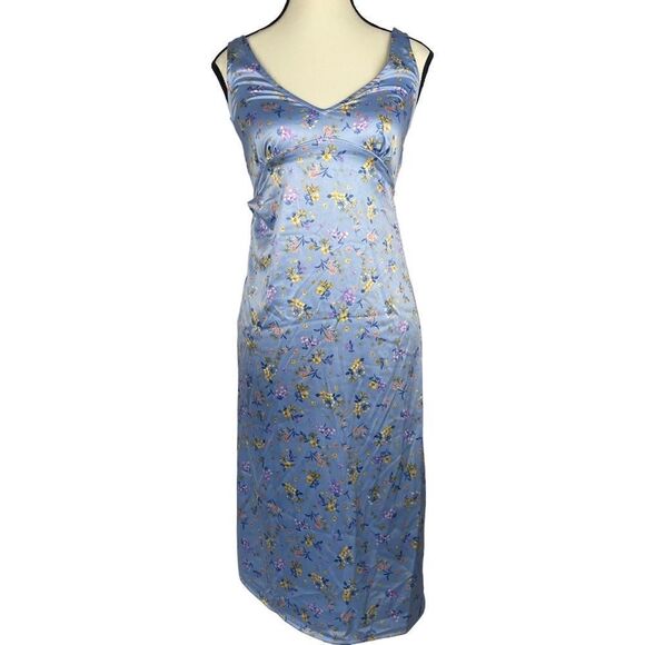 Hippie Rose Blue Floral Juniors V Neck Fit & Flare Midi Dress - Picture 2 of 7